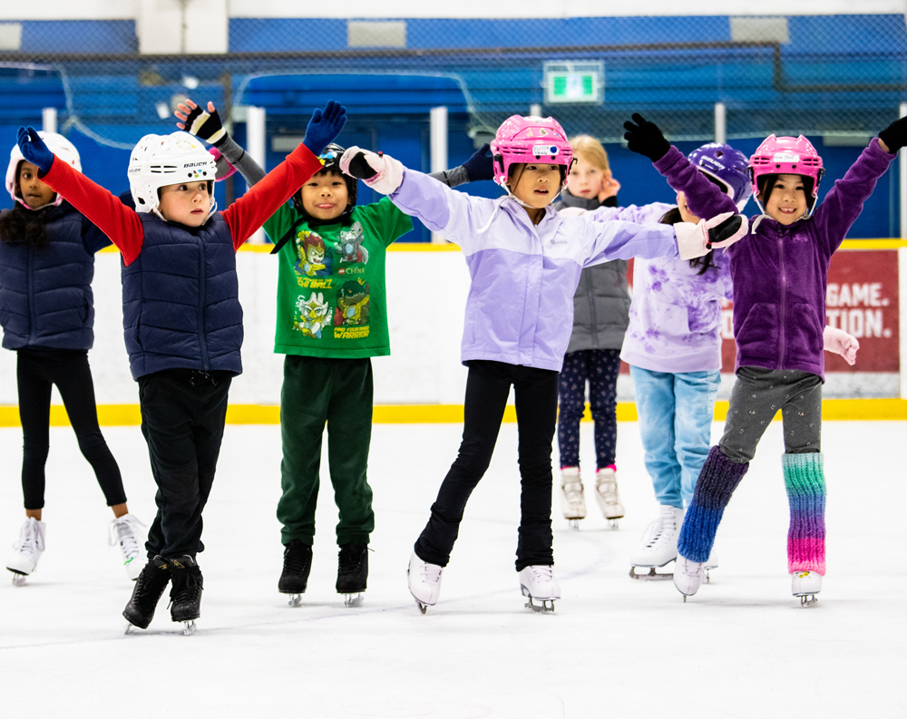 Figure 8 Skating Club